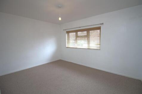 Bedroom 1 Edit.jpg