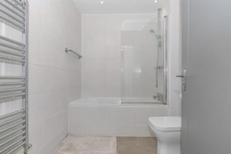 Bathroom.jpg