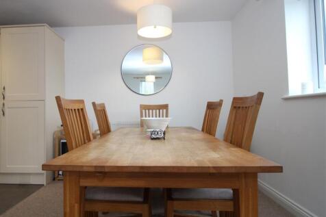 Dining Space.JPG