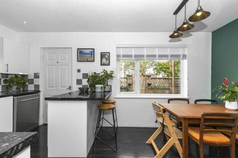 Kitchen Dining Square.jpg