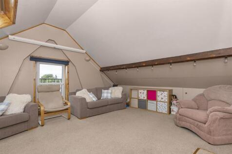 Loft 1.jpg