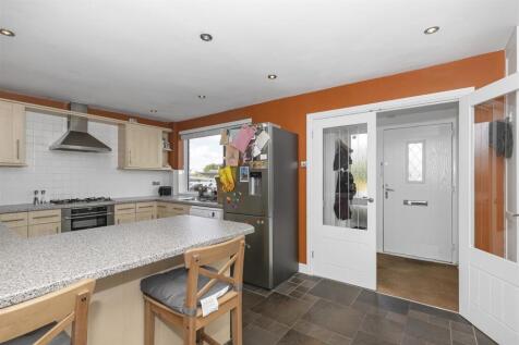 Kitchen 4.jpg