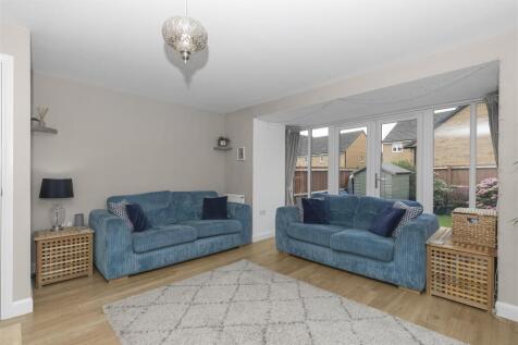 Lounge Area.jpg