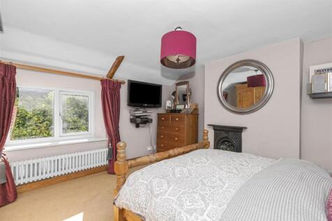Bedroom 2.jpg