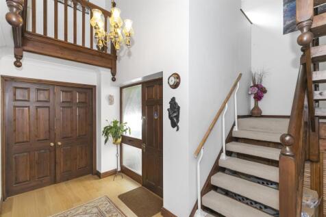 Hallway.jpg