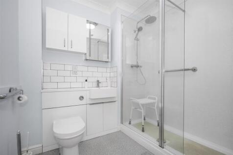 Shower Room 1.jpg