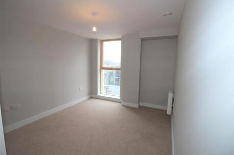 bedroom 4.jpg