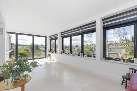 Sitting Room.jpg