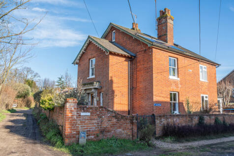 Characterful 3 Bedroom Home For Sale