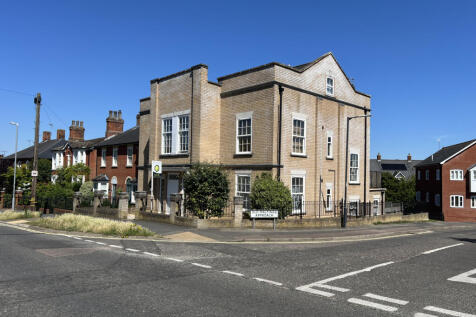 2 Bedroom Flat for Sale