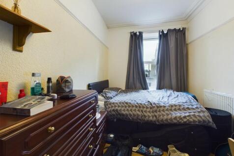 CAM03974G0-PR0061...