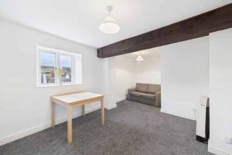 CAM02089G0-PR0584...