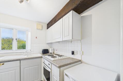 CAM02089G0-PR0584...