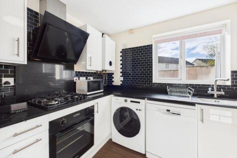 CAM03974G0-PR0221...