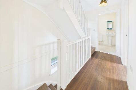 CAM03974G0-PR0221...