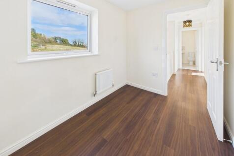 CAM03974G0-PR0221...