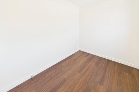 CAM03974G0-PR0221...