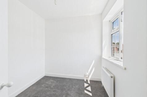 CAM02089G0-PR0502...