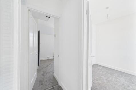 CAM02089G0-PR0502...