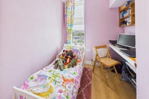 CAM03974G0-PR0173...