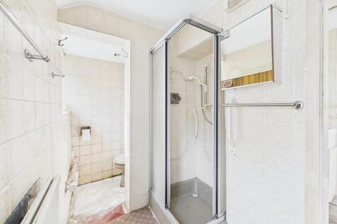 CAM03974G0-PR0215...