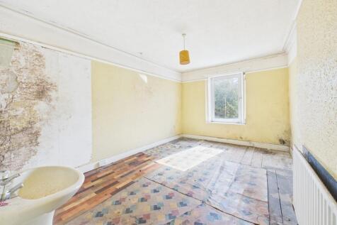 CAM03974G0-PR0215...