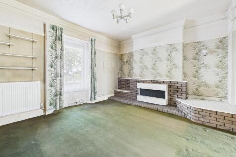 CAM03974G0-PR0215...