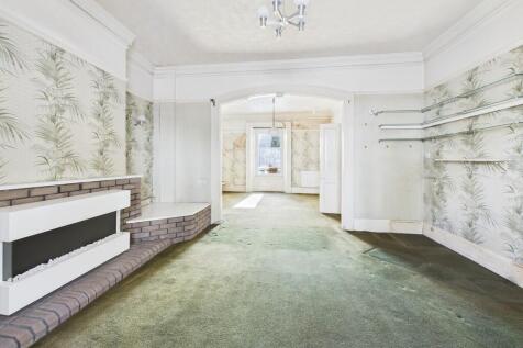 CAM03974G0-PR0215...