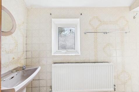 CAM03974G0-PR0215...