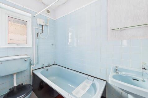 CAM03974G0-PR0215...