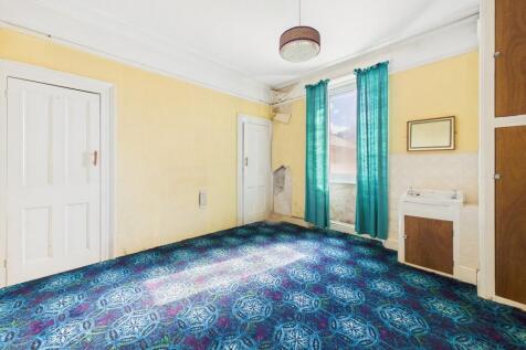 CAM03974G0-PR0215...