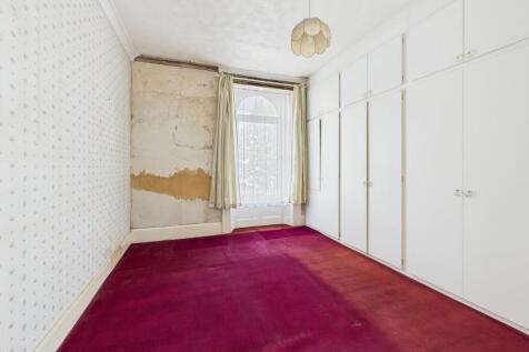 CAM03974G0-PR0215...