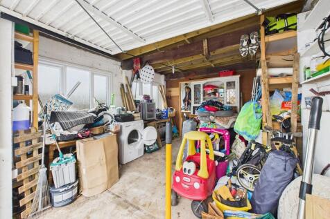 CAM03974G0-PR0218...