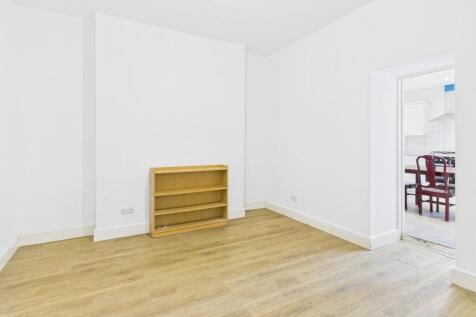 CAM03974G0-PR0216...