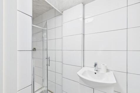 CAM03974G0-PR0216...