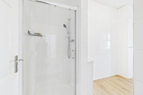 CAM03974G0-PR0216...