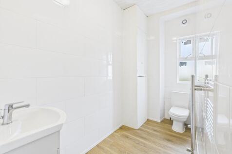 CAM03974G0-PR0216...