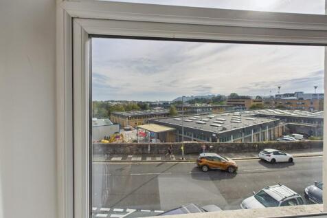 CAM03974G0-PR0216...