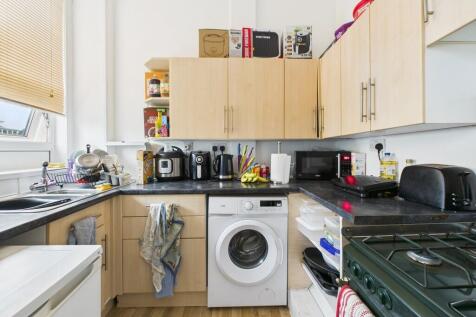 CAM03974G0-PR0222...