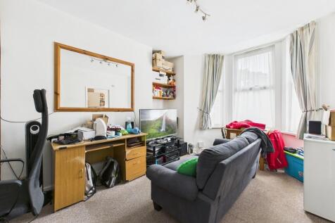 CAM03974G0-PR0222...