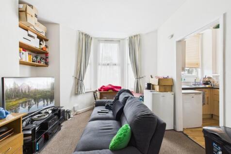 CAM03974G0-PR0222...