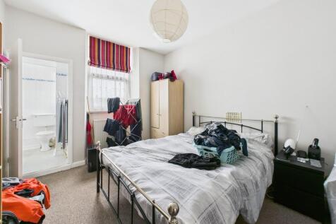 CAM03974G0-PR0222...