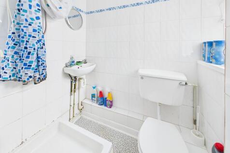 CAM03974G0-PR0222...