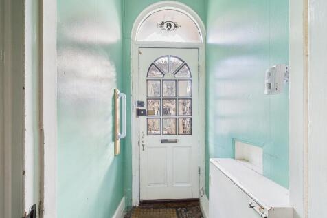 CAM02089G0-PR0587...