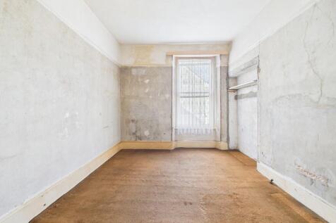 CAM02089G0-PR0587...