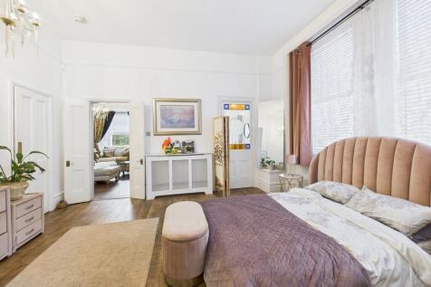 CAM03974G0-PR0224...