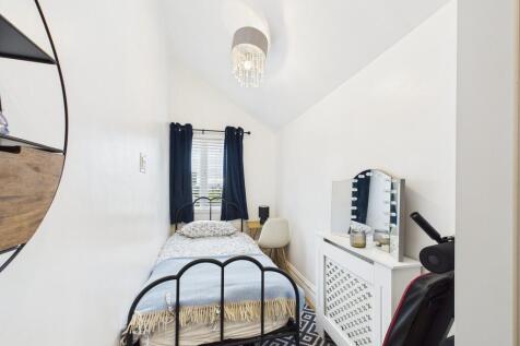 CAM03974G0-PR0224...