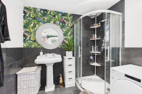 CAM03974G0-PR0224...