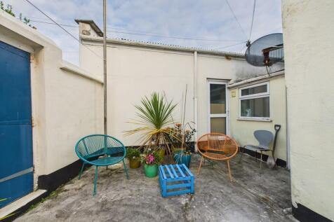 CAM03974G0-PR0224...