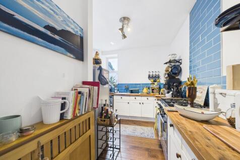 CAM03974G0-PR0224...